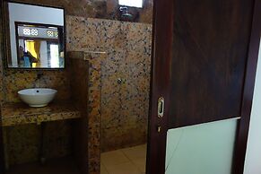 Banana Leaf Bungalows