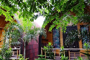Banana Leaf Bungalows