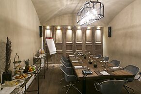 The Bank Hotel Istanbul, a Member of Design Hotels - Special Class