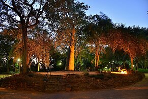 Victoria Falls Safari Suites