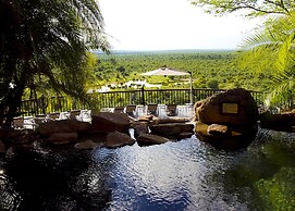 Victoria Falls Safari Suites