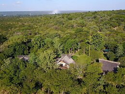 Victoria Falls Safari Suites