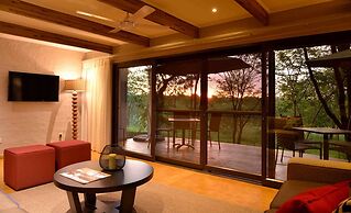 Victoria Falls Safari Suites