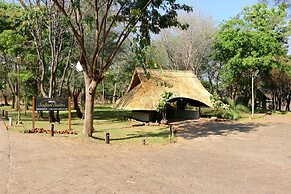 Victoria Falls Safari Suites