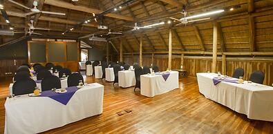 Victoria Falls Safari Suites