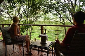 Victoria Falls Safari Suites