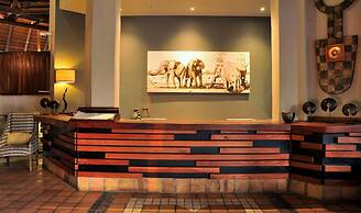 Victoria Falls Safari Suites