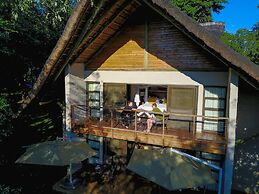 Victoria Falls Safari Suites