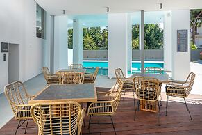 Glyfada Riviera Hotel