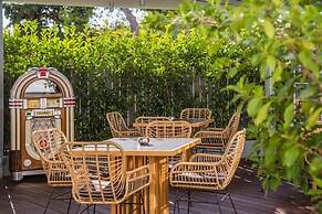 Glyfada Riviera Hotel