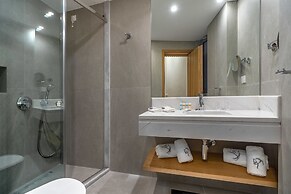 Glyfada Riviera Hotel