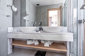 Glyfada Riviera Hotel