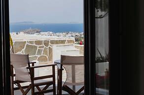 Petros Studios & Suites