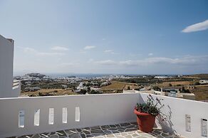 Petros Studios & Suites