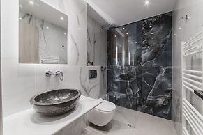 Petros Studios & Suites