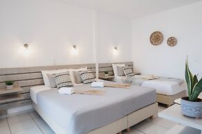 Petros Studios & Suites