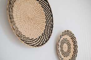 Petros Studios & Suites