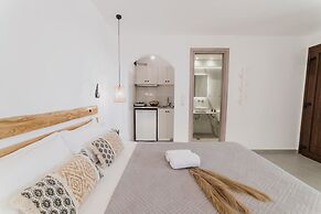 Petros Studios & Suites