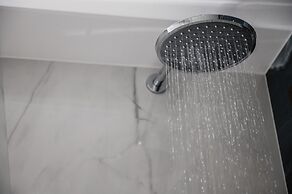 Petros Studios & Suites