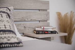 Petros Studios & Suites