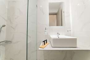 Petros Studios & Suites