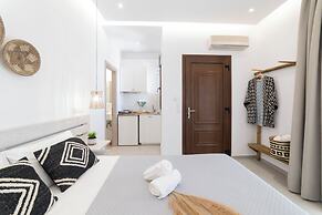 Petros Studios & Suites