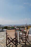 Petros Studios & Suites