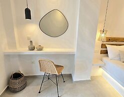 Petros Studios & Suites