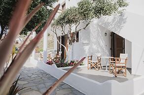 Petros Studios & Suites