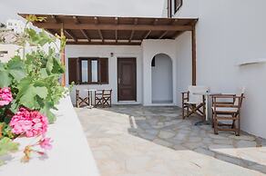 Petros Studios & Suites