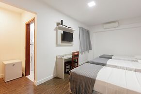 Hotel Cardim Plaza