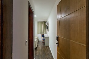 Hotel Cardim Plaza