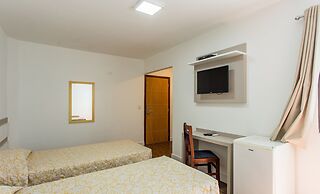 Hotel Cardim Plaza