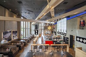 Sandman Signature Kamloops Hotel