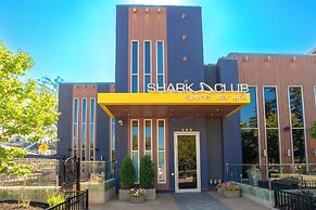 Sandman Signature Kamloops Hotel