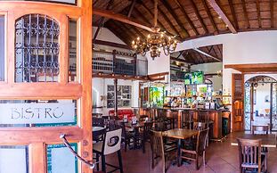 Estrada Hotel & Bistro