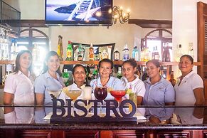 Estrada Hotel & Bistro