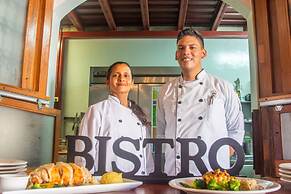 Estrada Hotel & Bistro