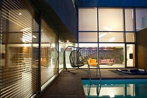 Bayhill Pool & Villa