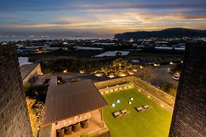 Bayhill Pool & Villa