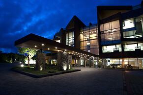 Bayhill Pool & Villa