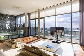 Bayhill Pool & Villa