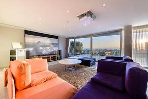 Bayhill Pool & Villa