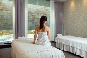 Bayhill Pool & Villa