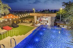 Bayhill Pool & Villa