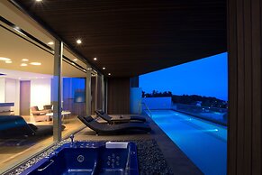 Bayhill Pool & Villa