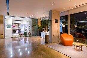 Bayhill Pool & Villa