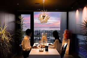 Bayhill Pool & Villa