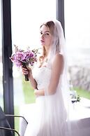 Bayhill Pool & Villa