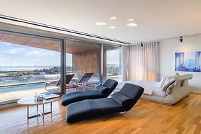 Bayhill Pool & Villa